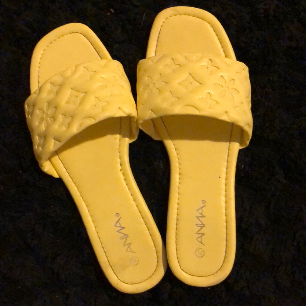 ANNA Yellow Women's Slide Sandals